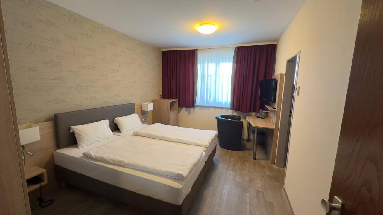 Hotel Ishi Inn Wolfsburg Exterior foto